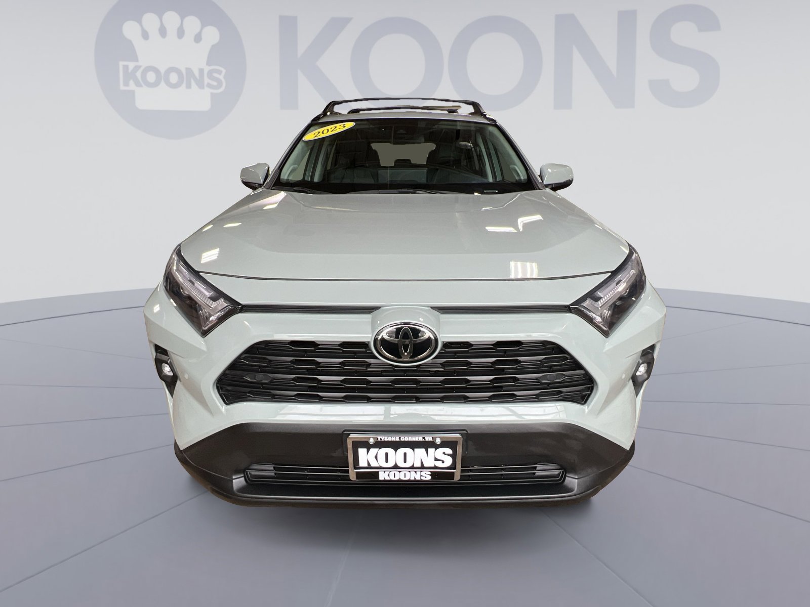 Used 2023 Toyota RAV4 XLE Premium image 11