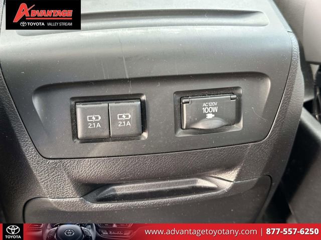 Used 2020 Toyota Sienna Limited Premium image 16