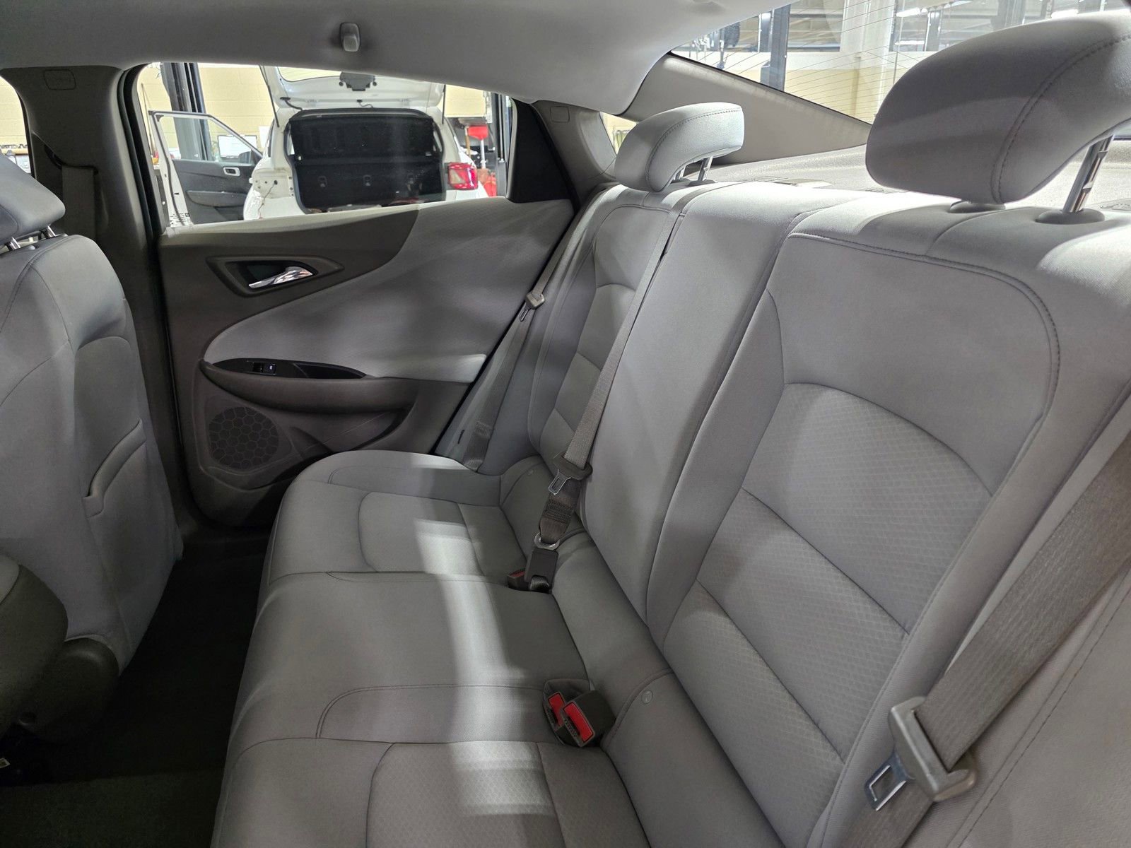 Used 2022 Chevrolet Malibu LS FWD image 14