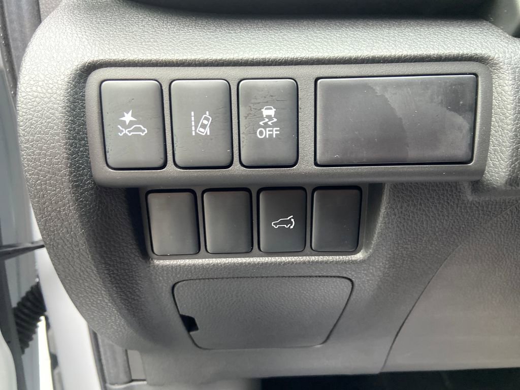 New 2025 Mitsubishi Eclipse Cross Black Edition image 33