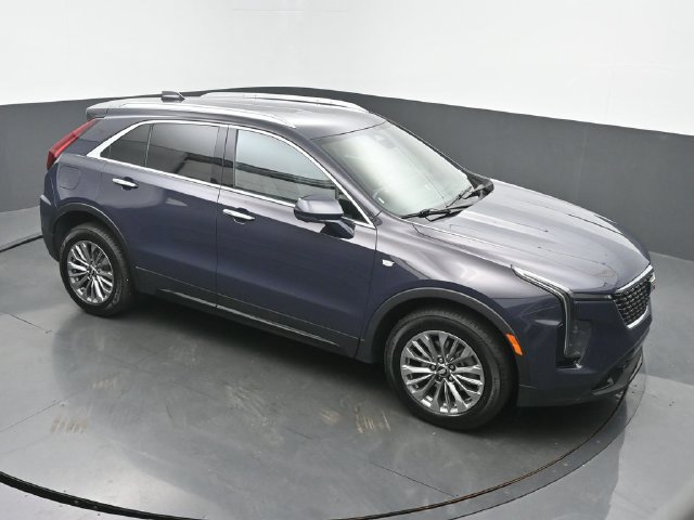 Certified 2025 Cadillac XT4 Premium Luxury FWD image 40