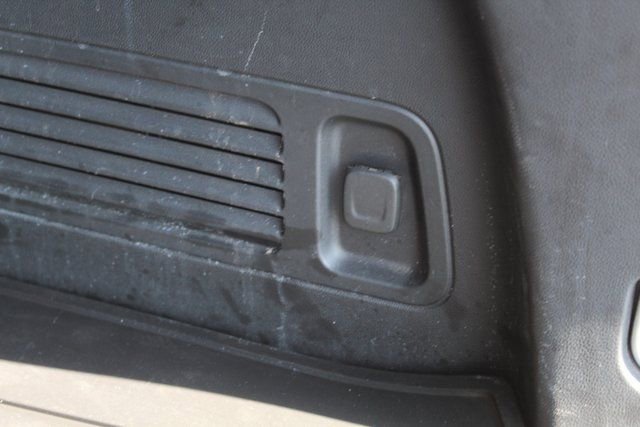 Used 2020 Buick Enclave Avenir w/ Avenir Technology Package AWD/4WD image 9