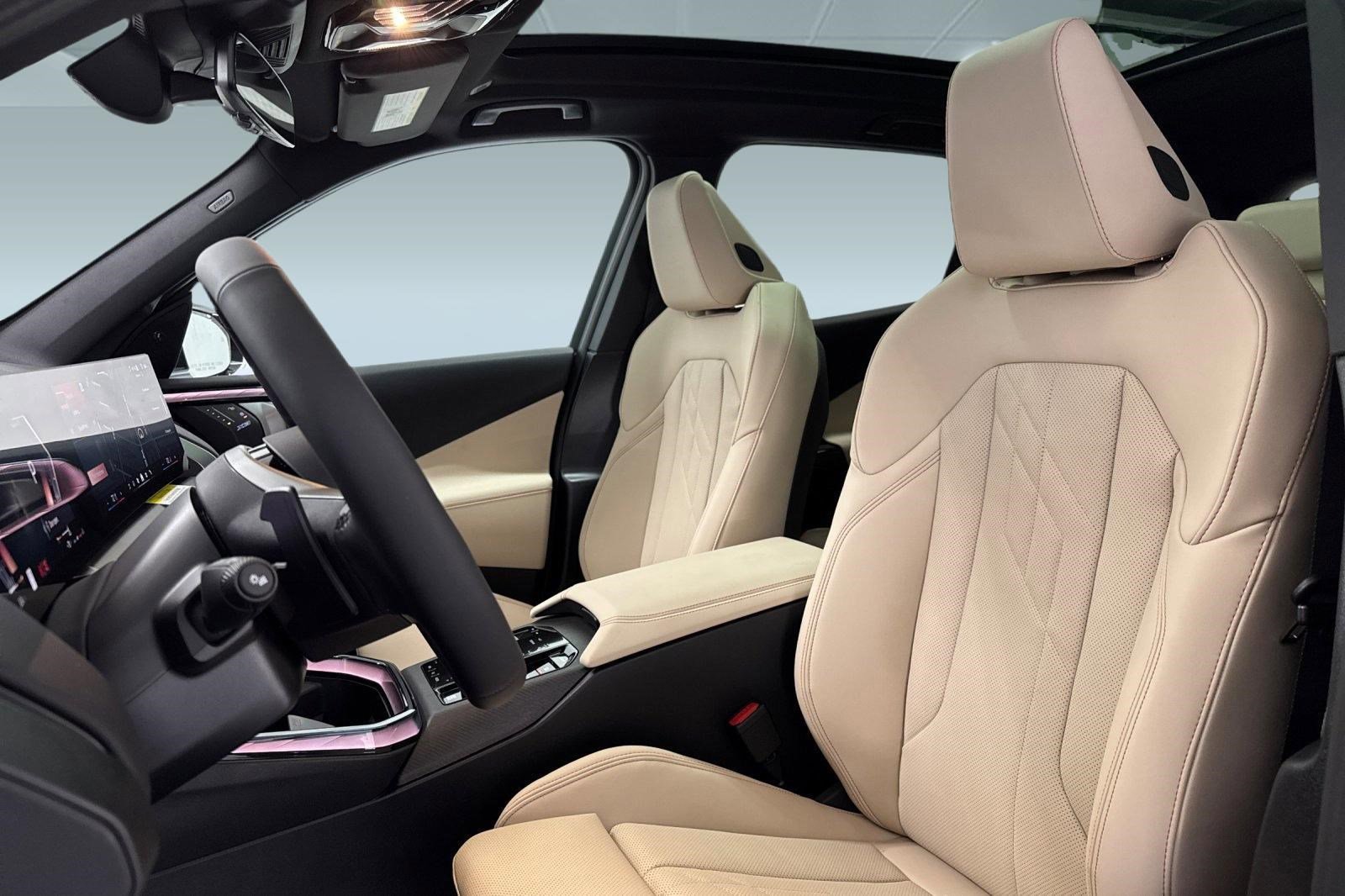 Used 2026 BMW X3 xDrive30 w/ Convenience Package image 21