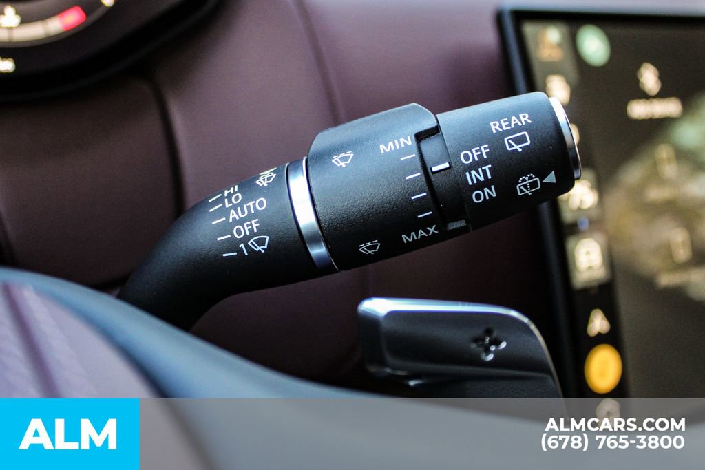 Used 2025 Land Rover Range Rover Autobiography image 27