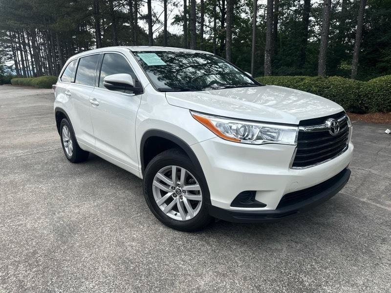 Used 2016 Toyota Highlander LE FWD image 1
