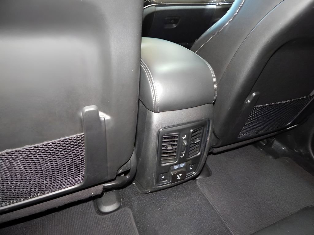 Used 2021 Jeep Grand Cherokee SRT AWD/4WD image 27