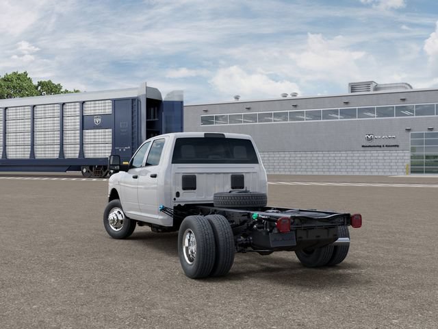 New 2026 RAM 3500 Tradesman w/ Chrome Appearance Group A AWD/4WD image 4