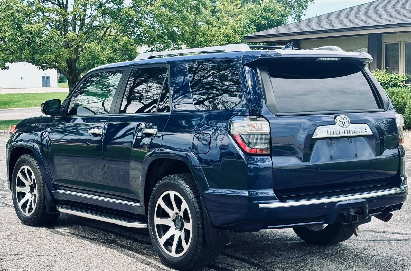 Used 2016 Toyota 4Runner Limited RWD image 9