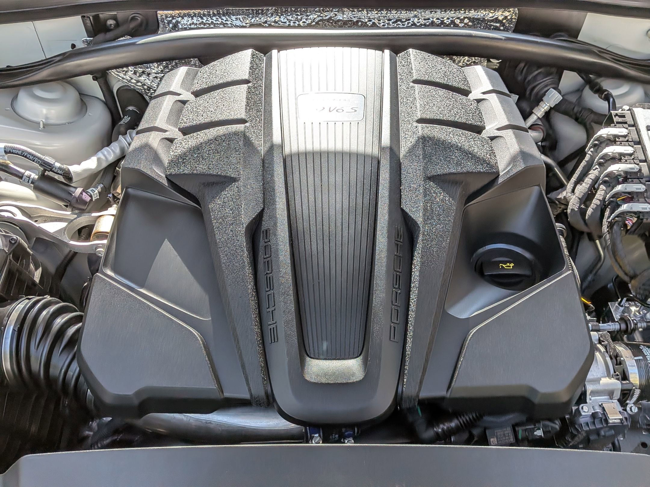Used 2025 Porsche Macan S AWD/4WD image 34