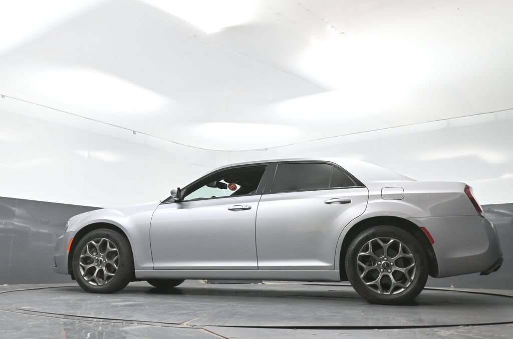 Used 2018 Chrysler 300 S w/ 300S Premium Group 2 AWD/4WD image 30