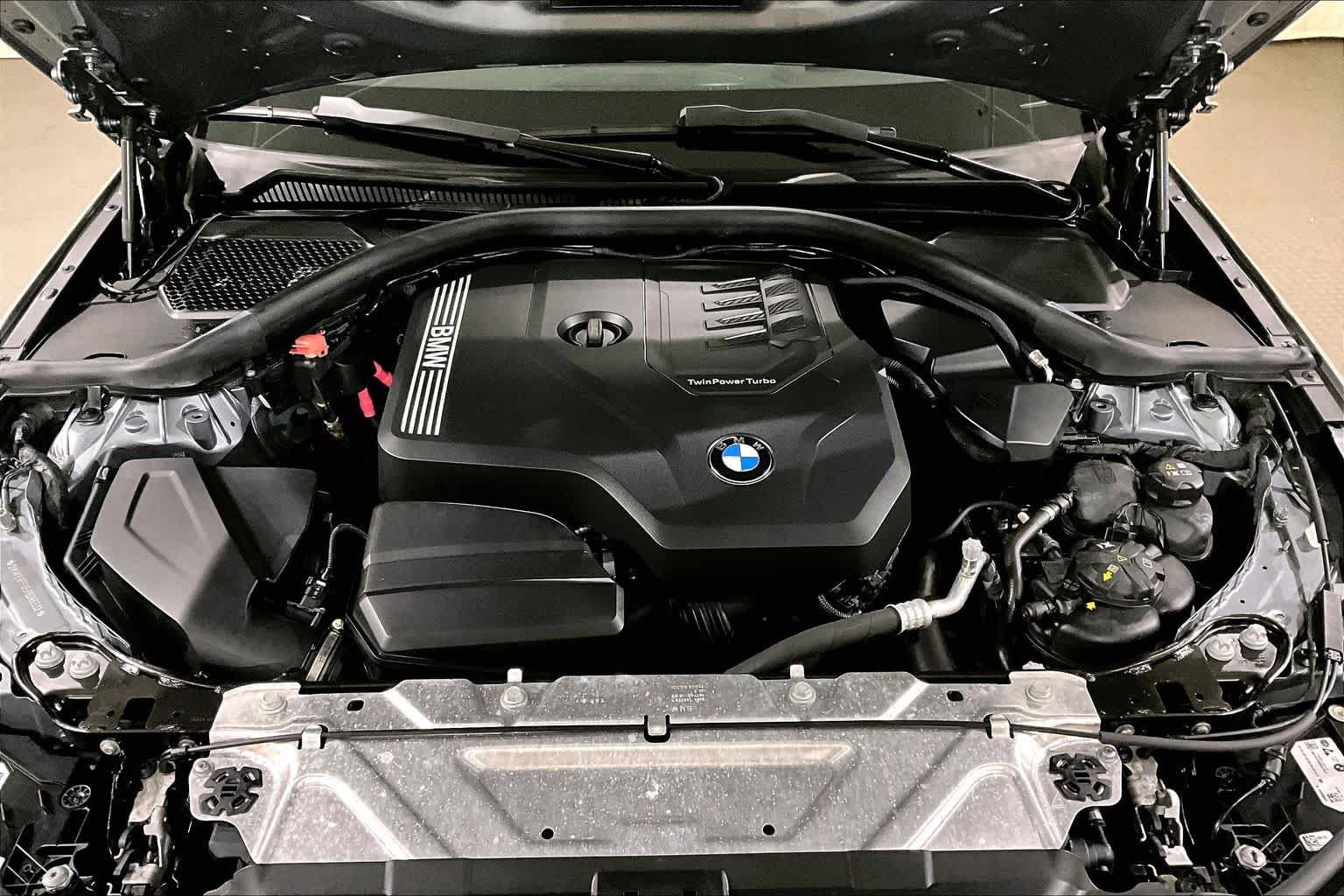 Used 2024 BMW 330i xDrive Sedan w/ Premium Package AWD/4WD image 29