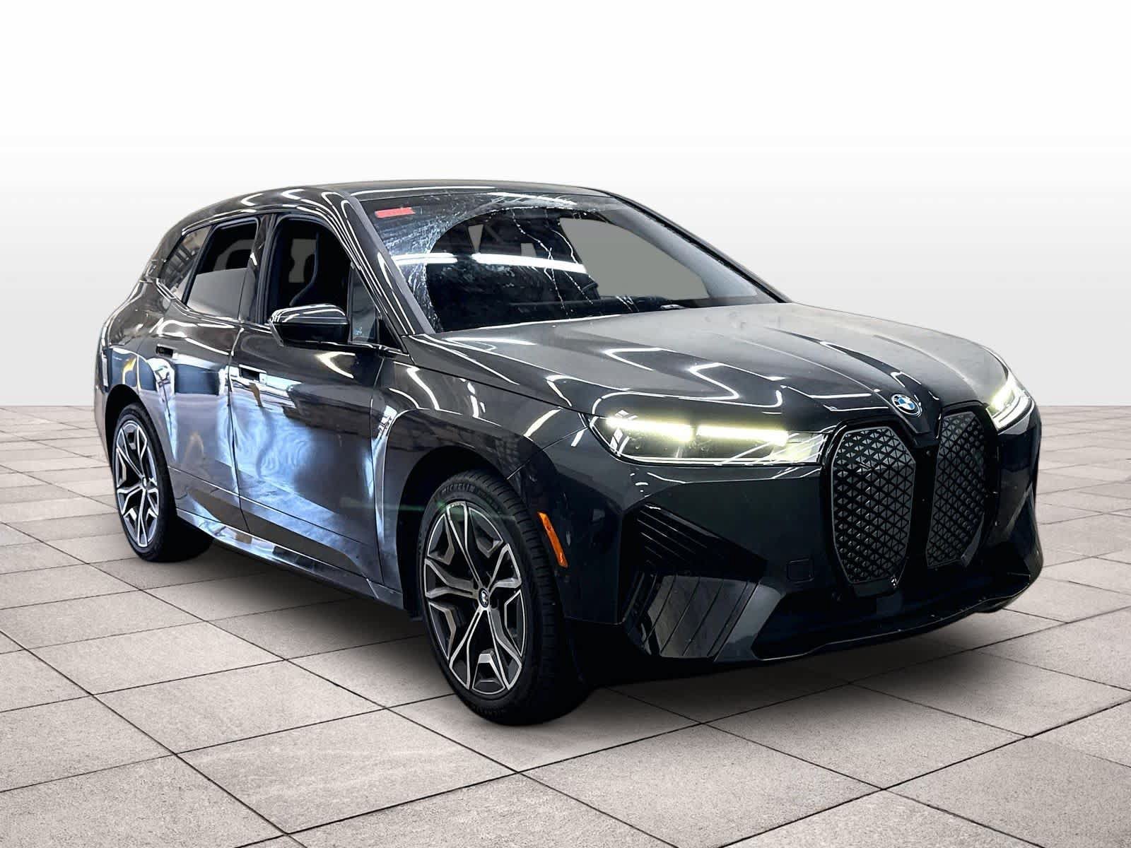 Used 2024 BMW iX xDrive50 w/ Sport Package AWD/4WD image 2