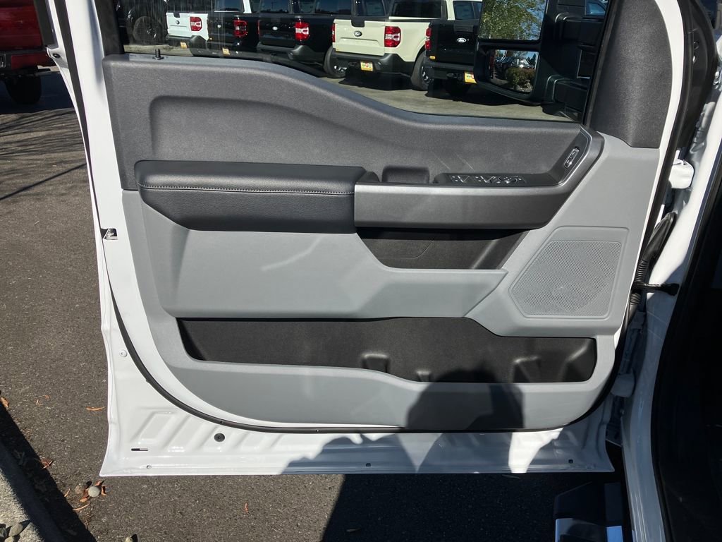 New 2026 Ford F350 XLT image 21