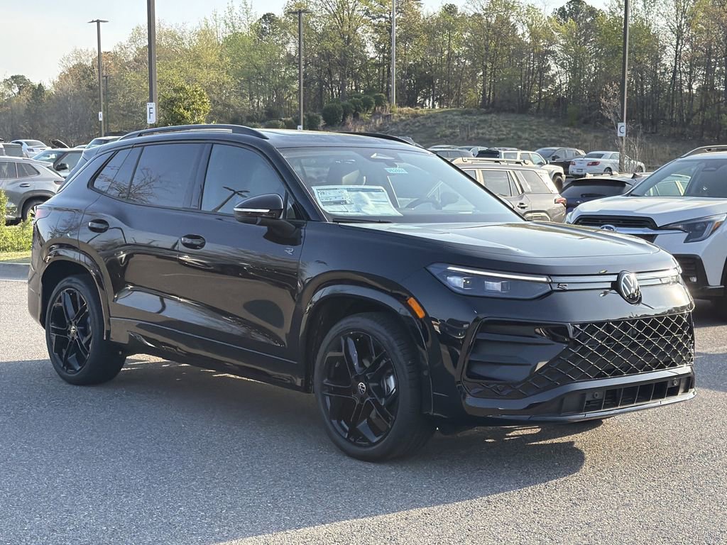 New 2026 Volkswagen Tiguan SE R-Line image 7
