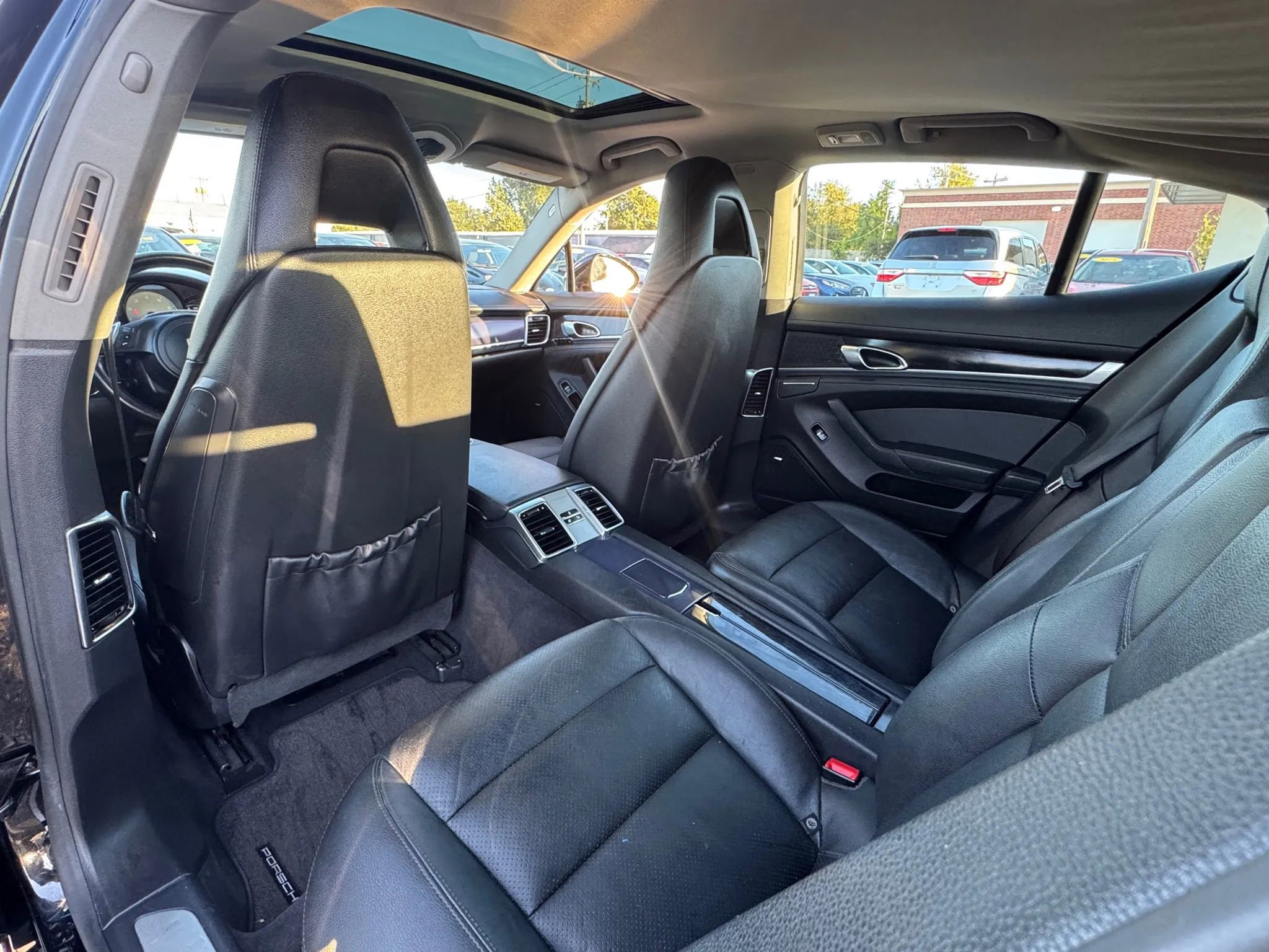 Used 2014 Porsche Panamera S image 16