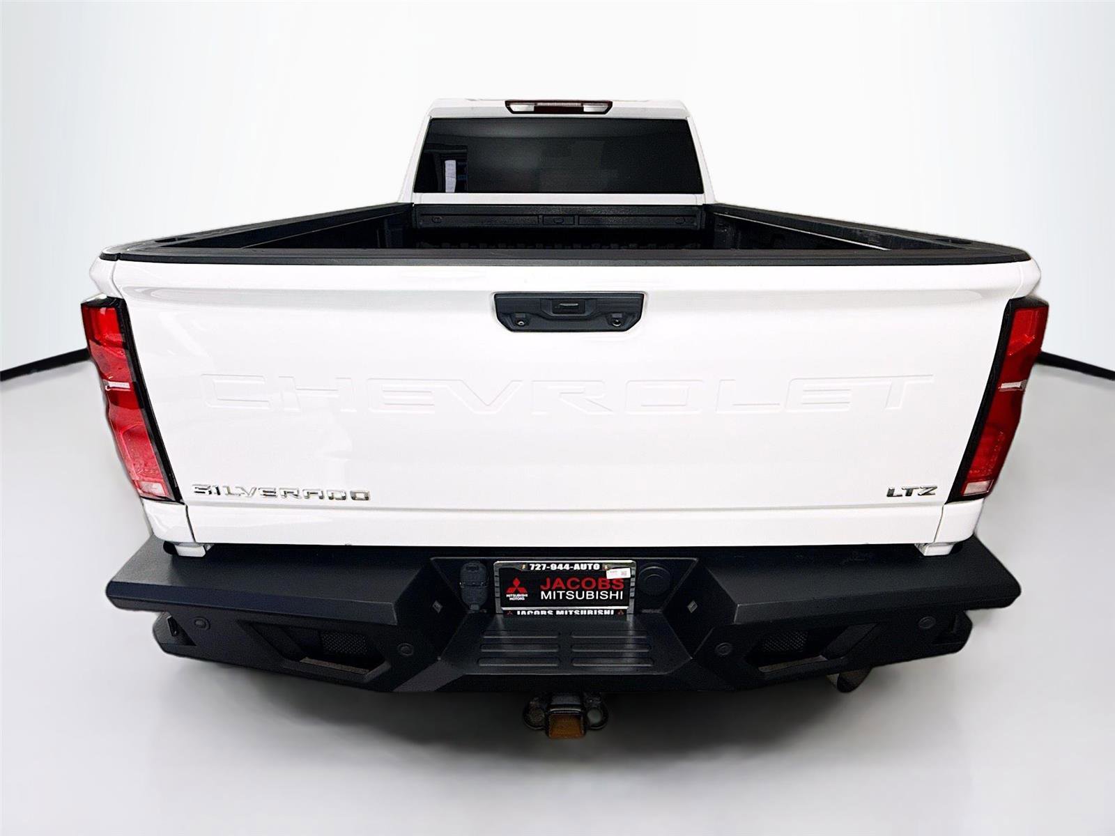 Used 2024 Chevrolet Silverado 2500 LTZ image 6