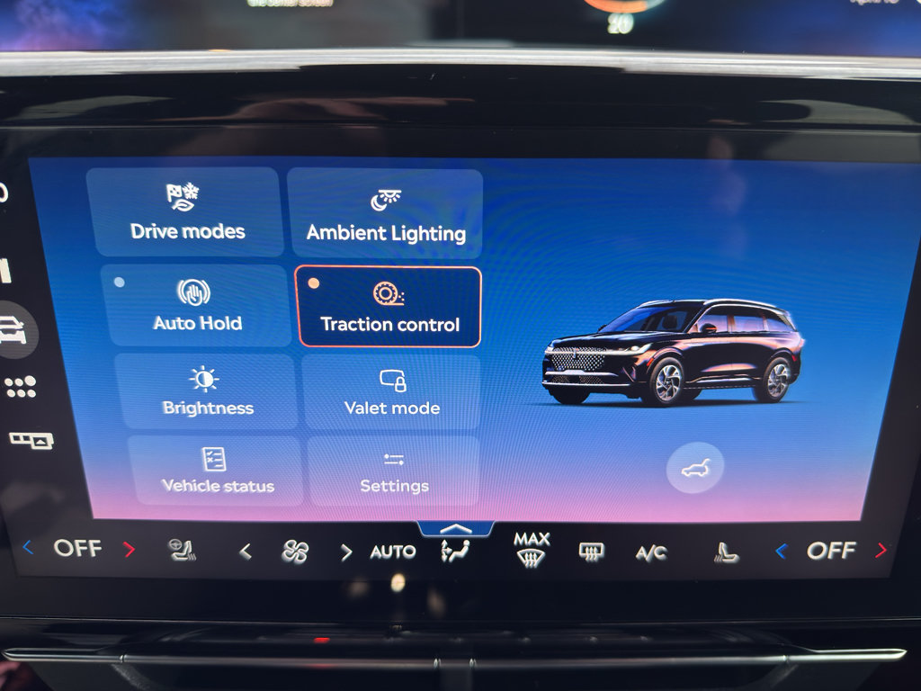 Used 2025 Lincoln Nautilus Premier w/ Jet Appearance Package AWD/4WD image 31