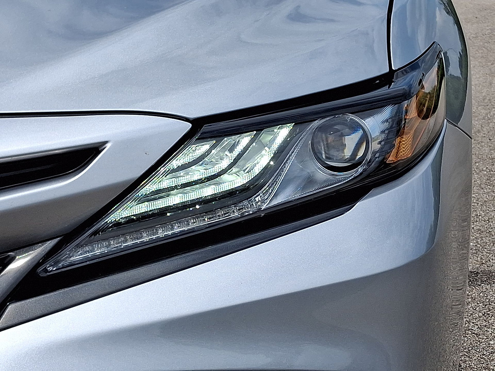 Used 2024 Toyota Camry XSE w/ Cold Weather Package FWD image 28
