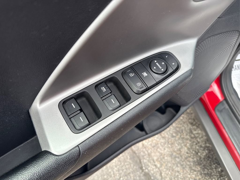 Used 2019 Kia Niro LX FWD image 33