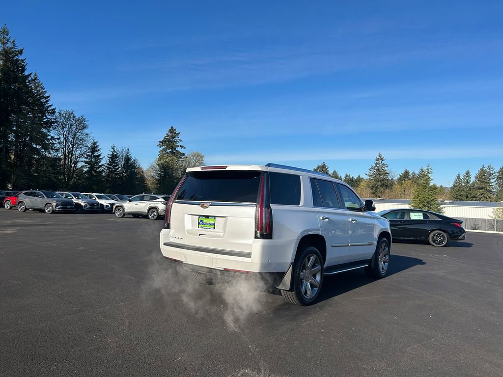 Used 2020 Cadillac Escalade Luxury AWD/4WD image 8