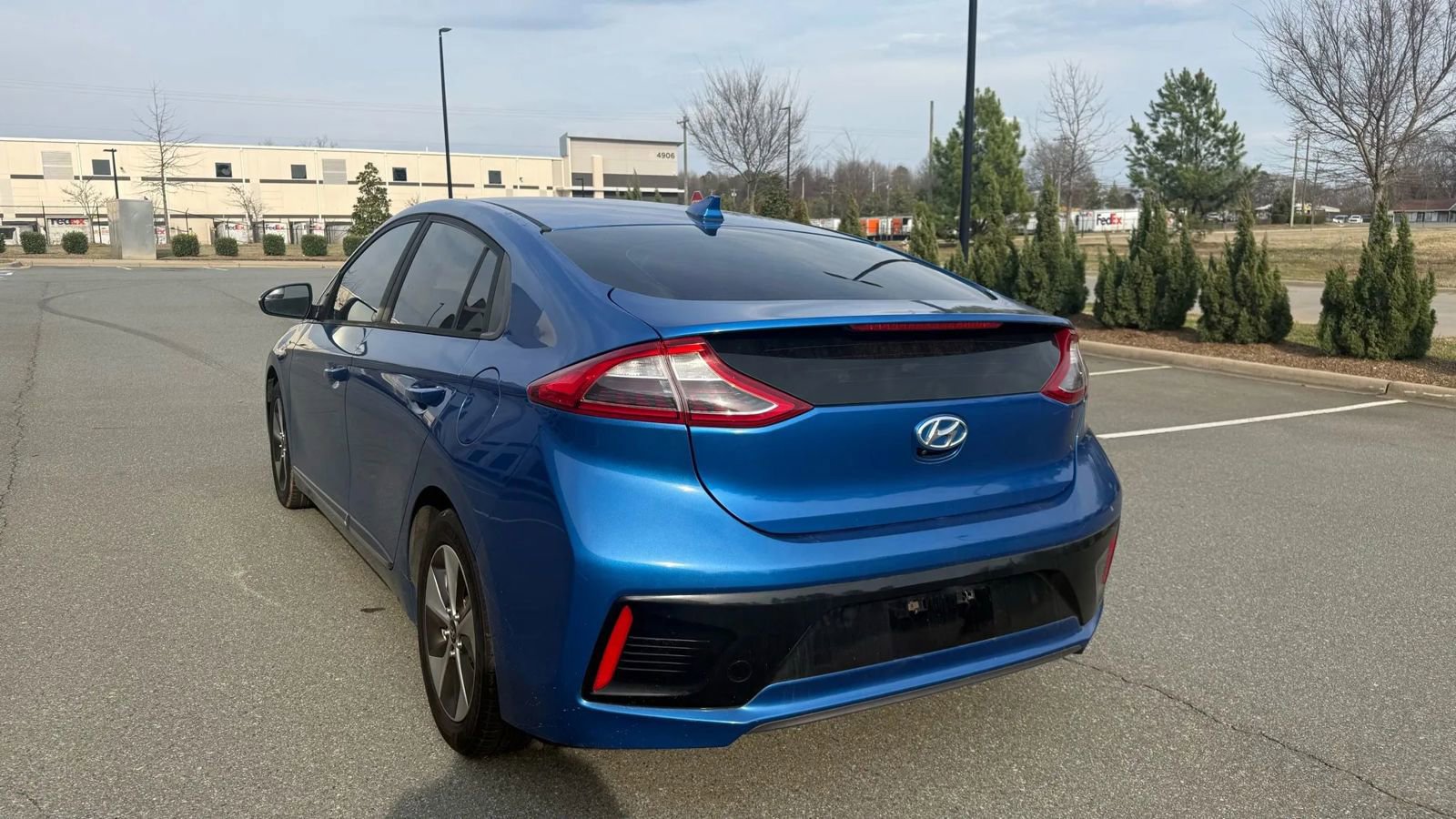 Used 2018 Hyundai Ioniq Electric FWD image 8