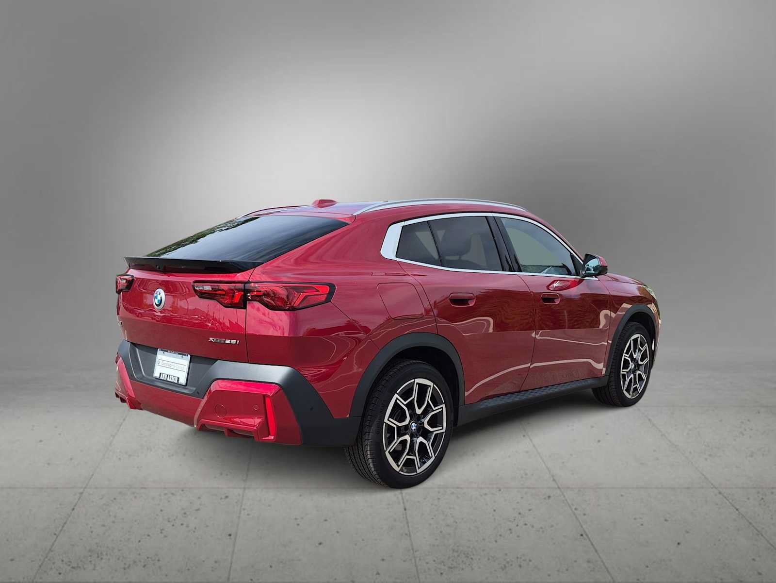 Used 2026 BMW X2 xDrive28i AWD/4WD image 8