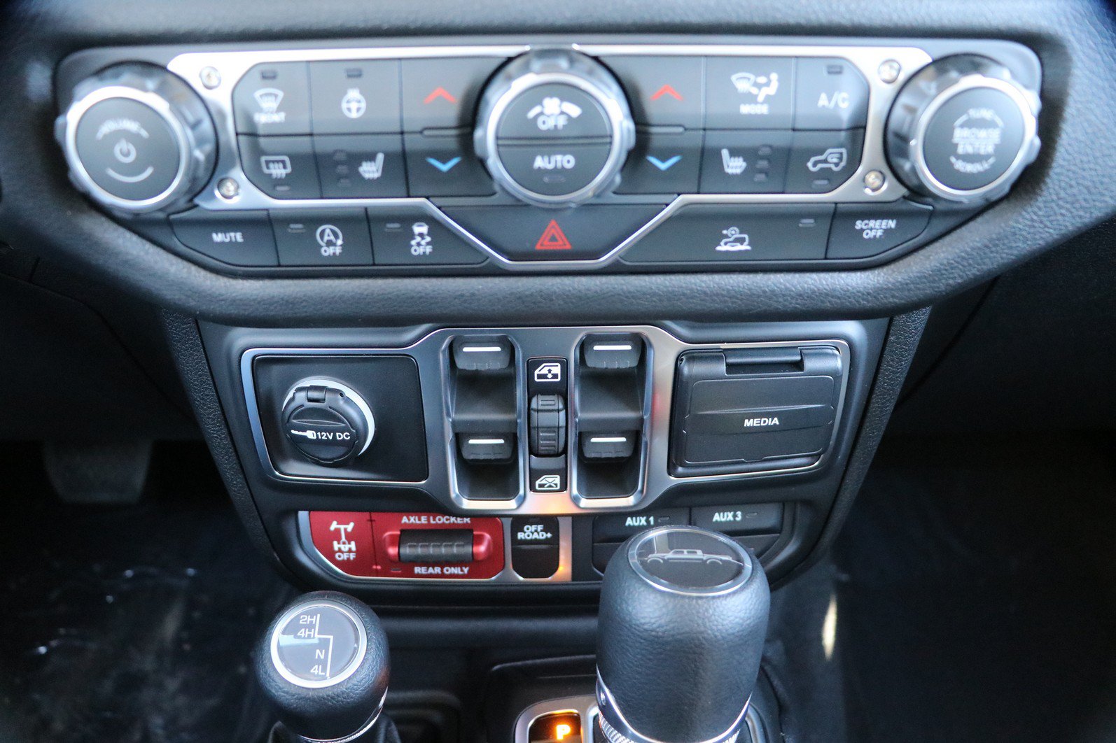 New 2026 Jeep Gladiator Mojave AWD/4WD image 20