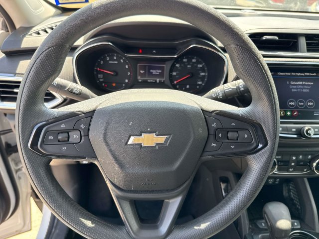 Used 2023 Chevrolet TrailBlazer LT w/ Convenience Package FWD image 25