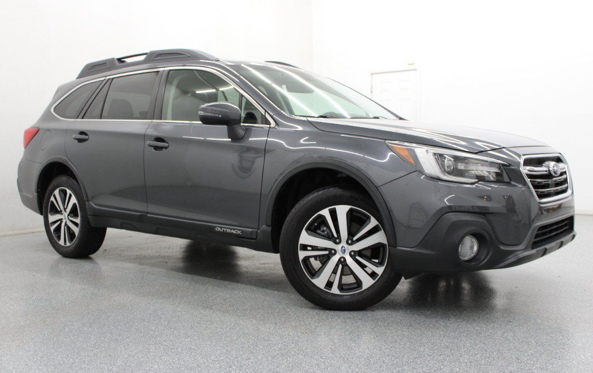 Used 2018 Subaru Outback 3.6R Limited AWD/4WD image 1