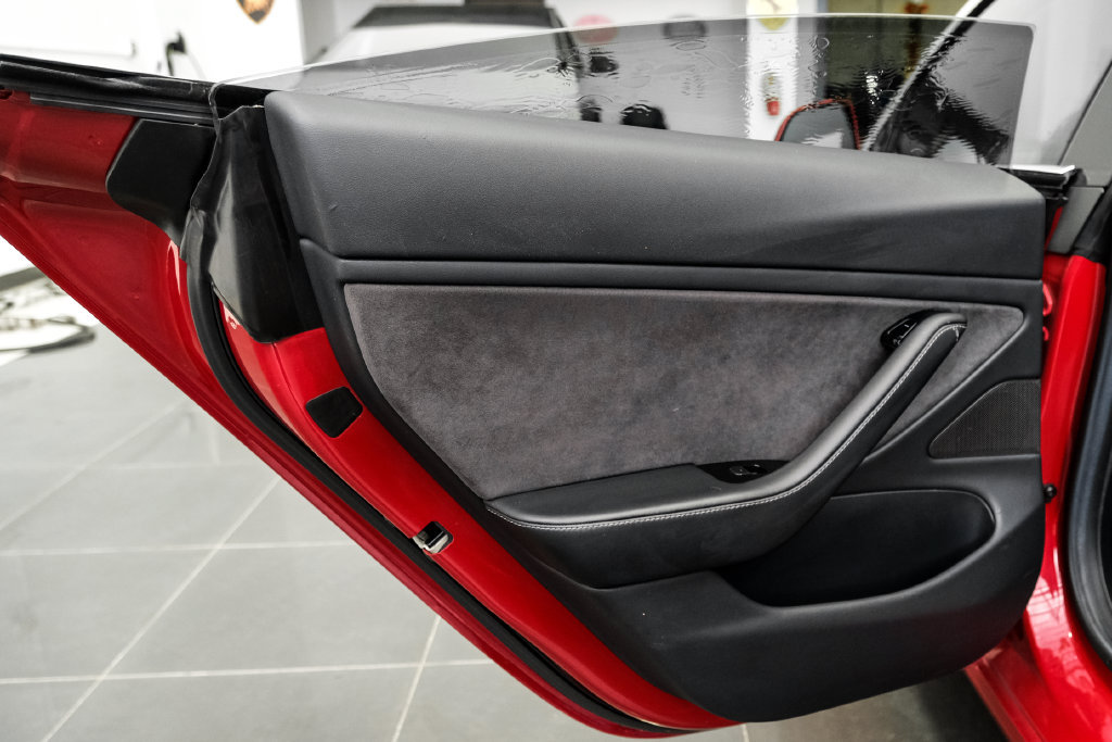 Used 2018 Tesla Model 3 Long Range RWD image 39
