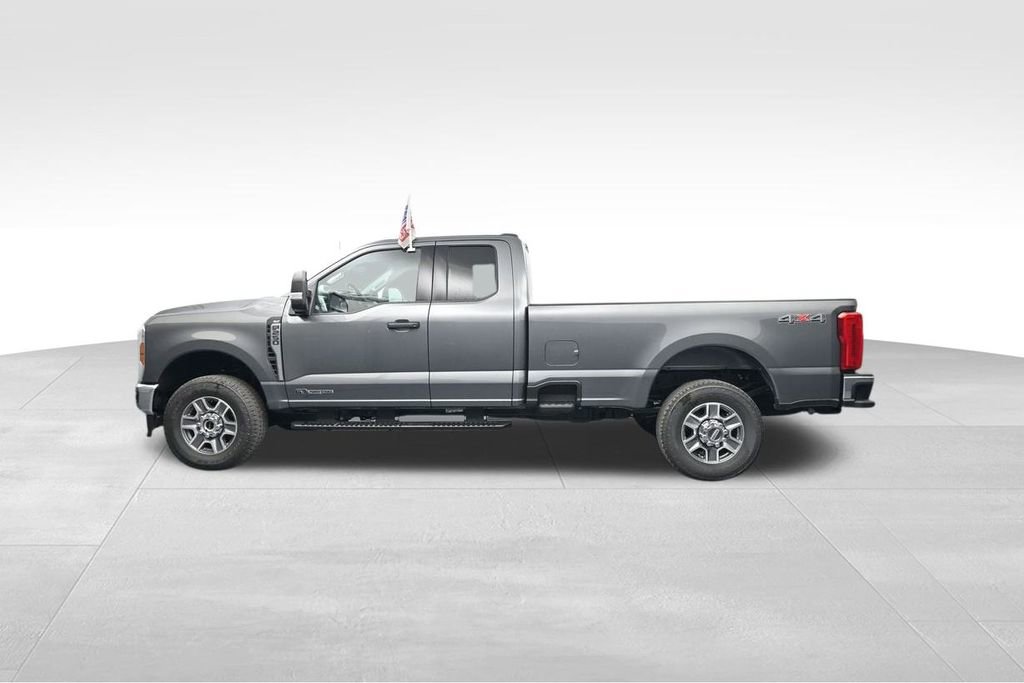 New 2025 Ford F250 XLT image 5