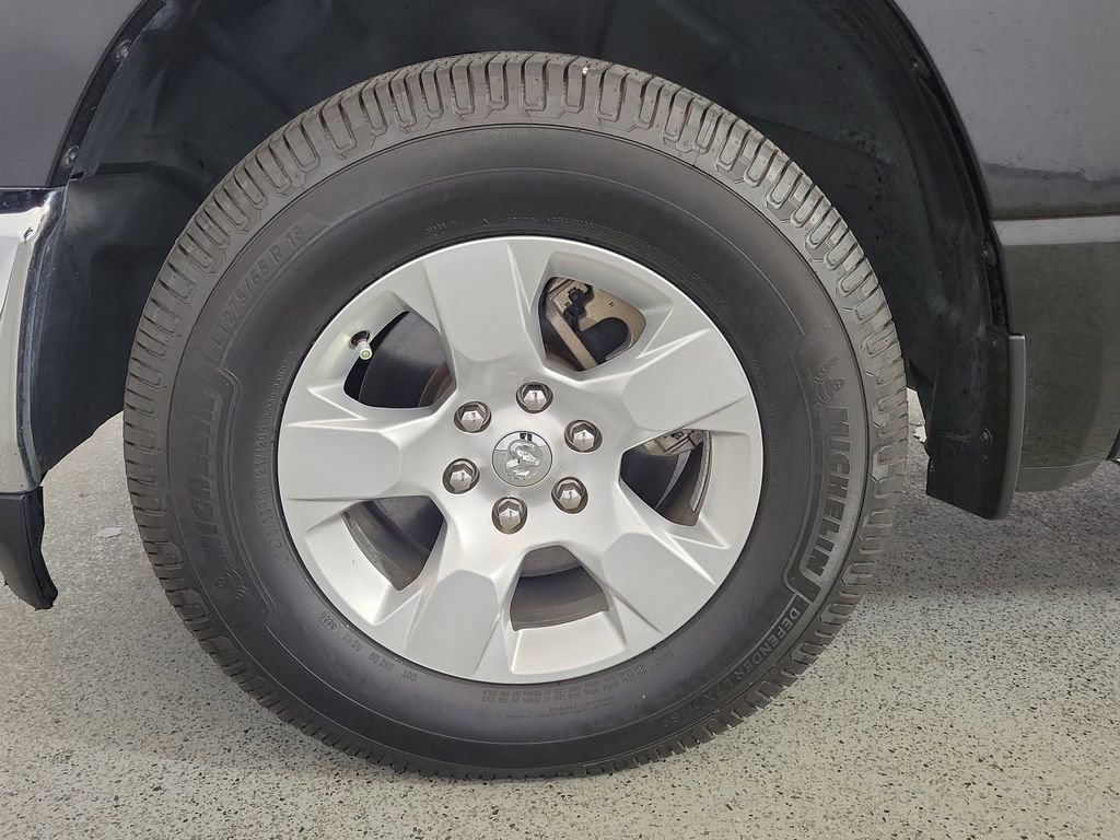 Used 2021 RAM 1500 Big Horn RWD image 9