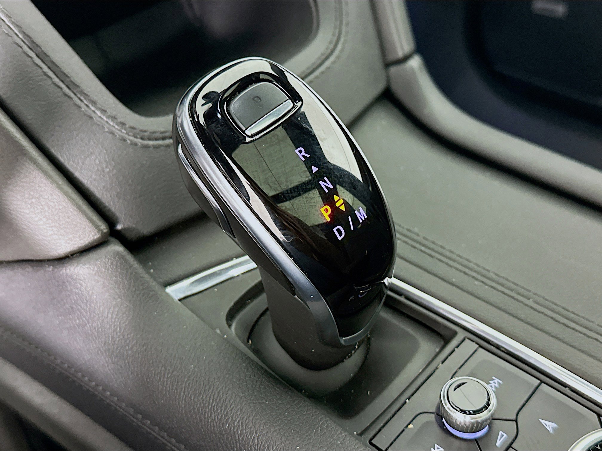 Used 2025 Cadillac XT6 Sport image 25