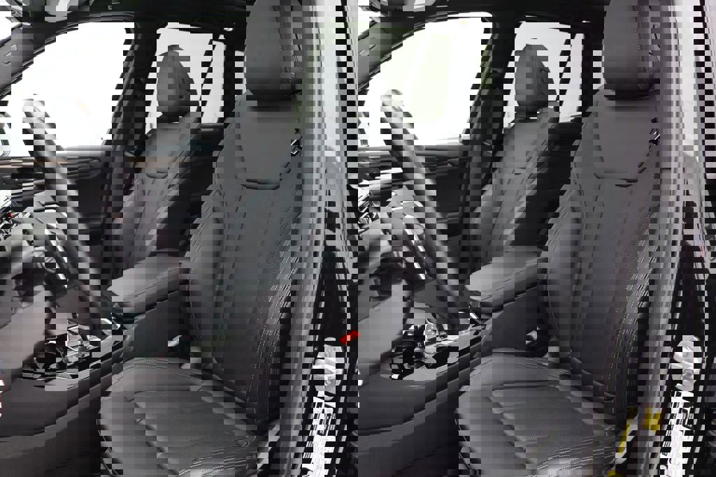 Used 2024 BMW X3 xDrive30i w/ Convenience Package image 16