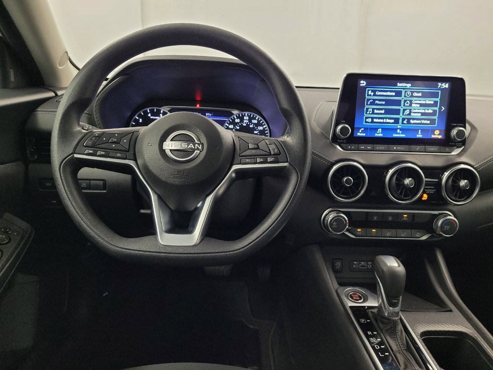 Used 2025 Nissan Sentra SV FWD image 22