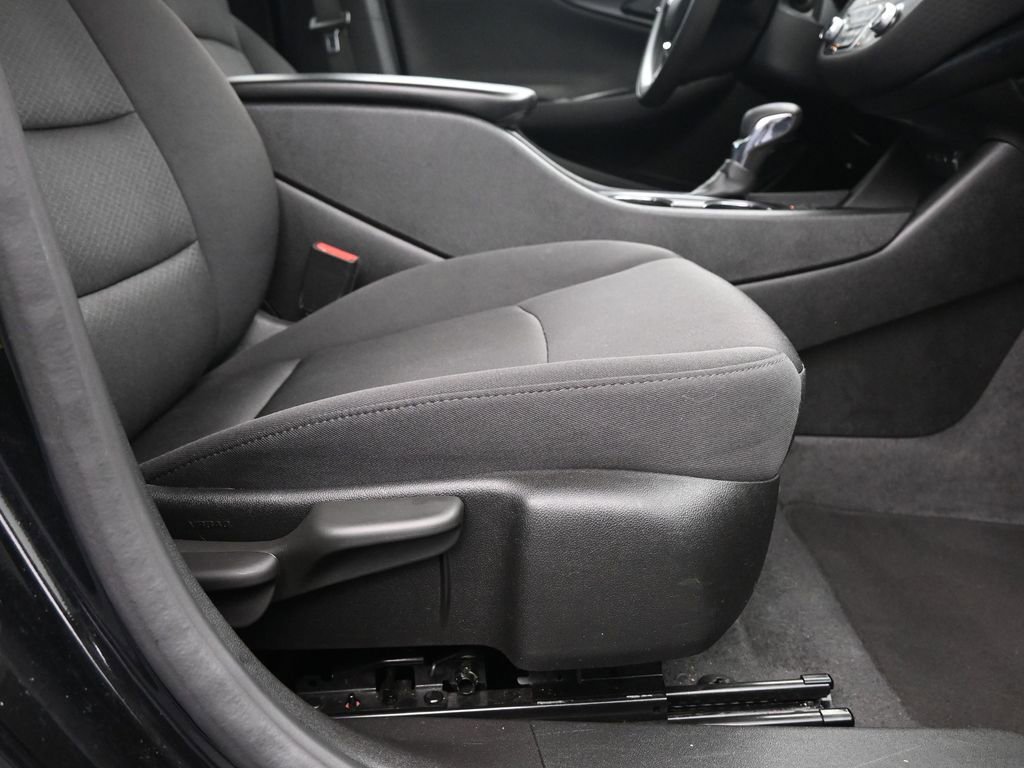 Used 2024 Chevrolet Malibu LT image 13