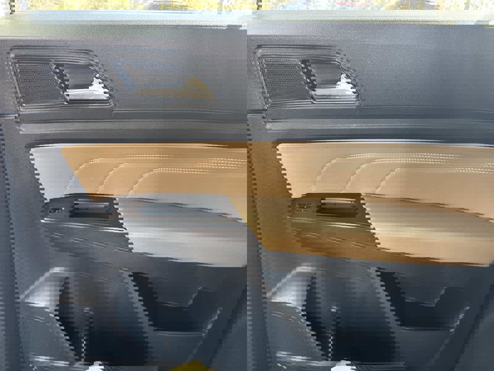 Used 2022 Volkswagen Atlas Cross Sport SE image 13