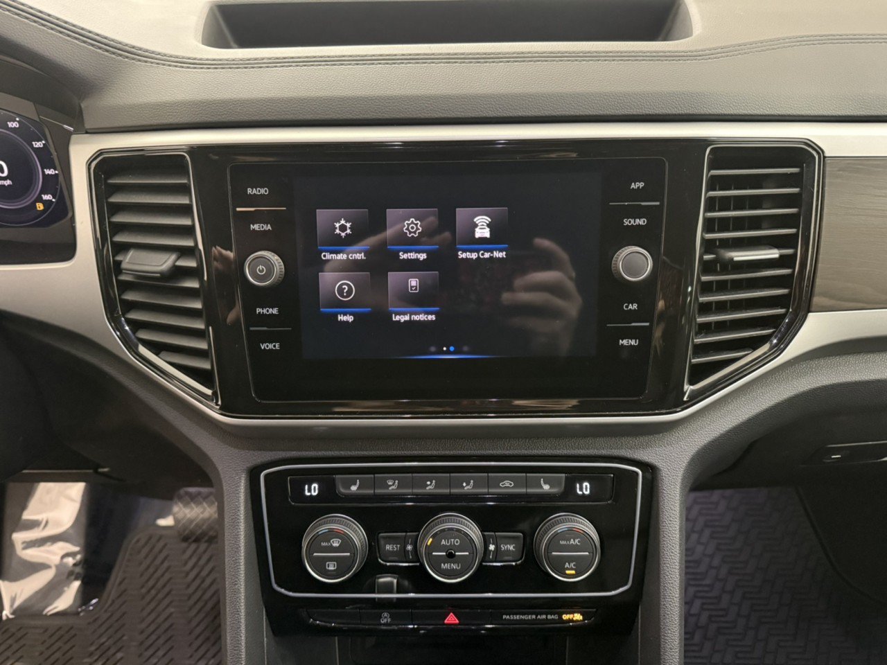 Used 2023 Volkswagen Atlas SE AWD/4WD image 20