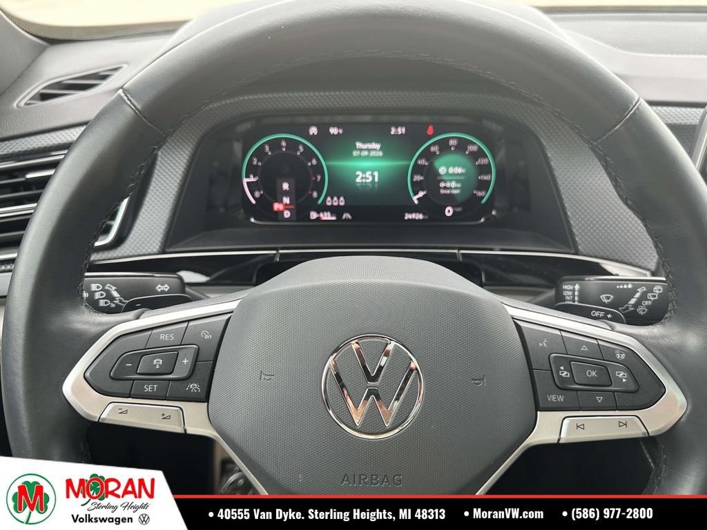 Certified 2024 Volkswagen Atlas Cross Sport SEL Premium R-Line AWD/4WD image 23