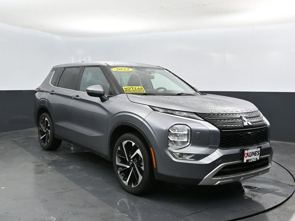 Used 2022 Mitsubishi Outlander SE image 5