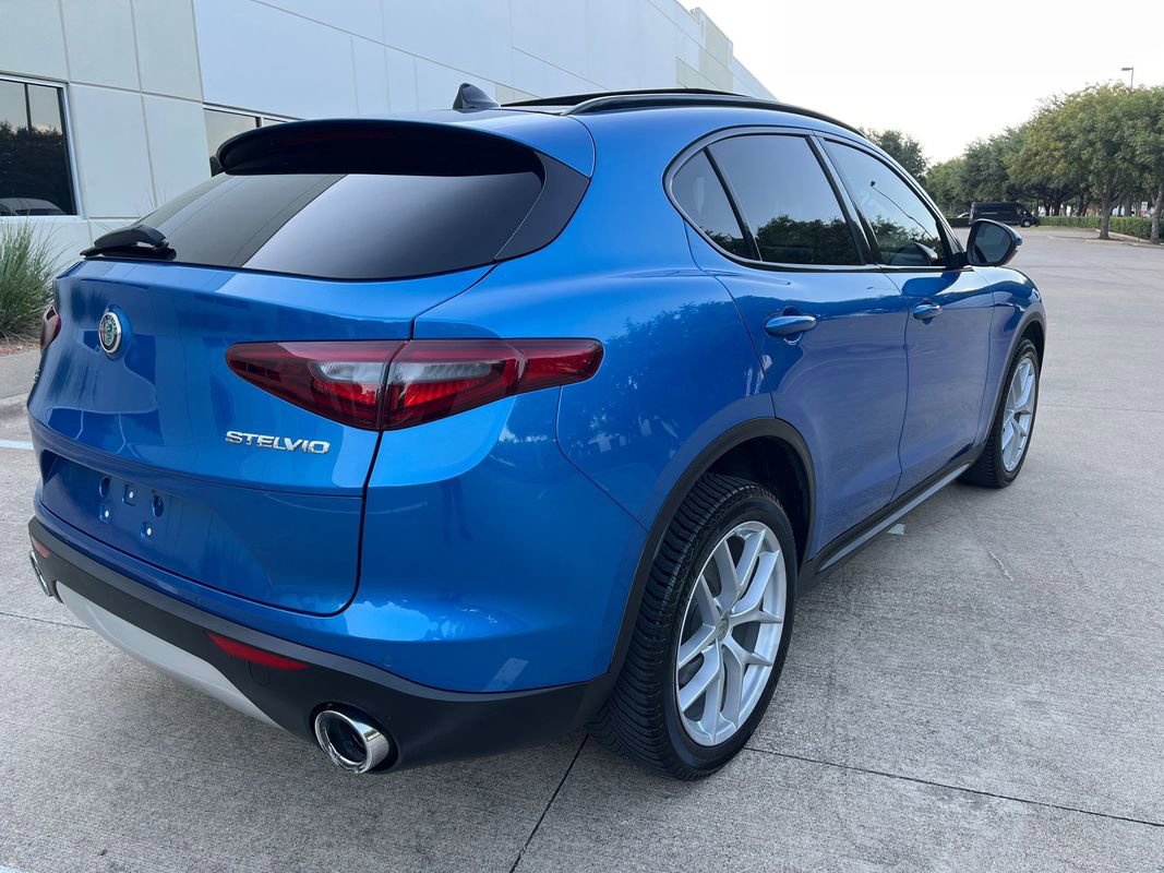 Used 2019 Alfa Romeo Stelvio Ti Sport w/ Quick Order Package 22S Sport image 9