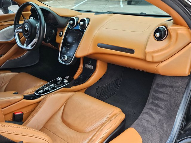 Used 2020 McLaren GT image 18