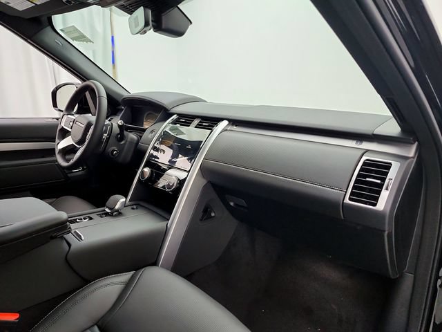 New 2026 Land Rover Discovery Limited Edition AWD/4WD image 13