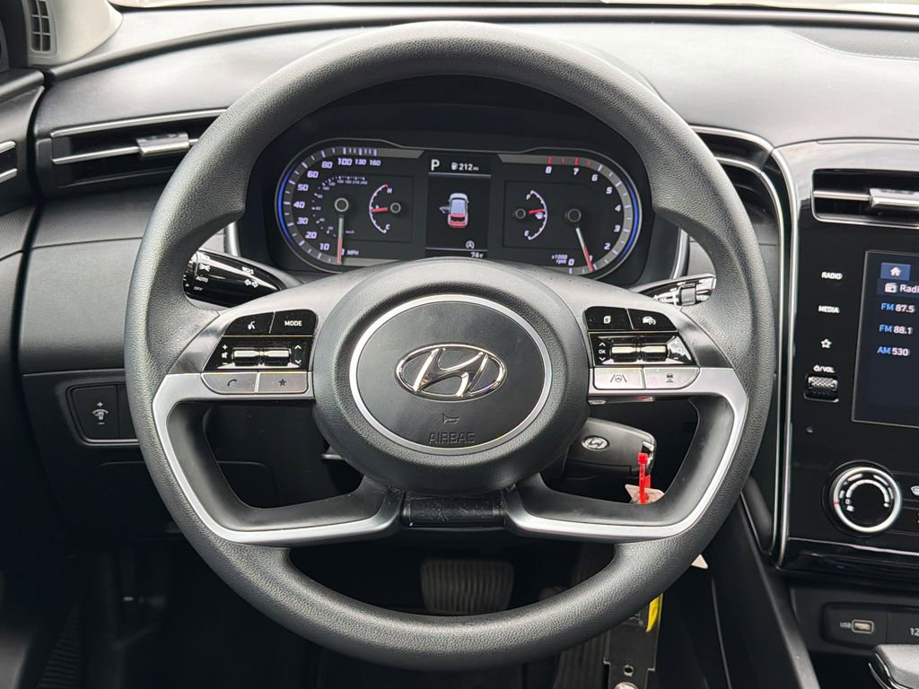 Used 2023 Hyundai Tucson SE FWD image 23