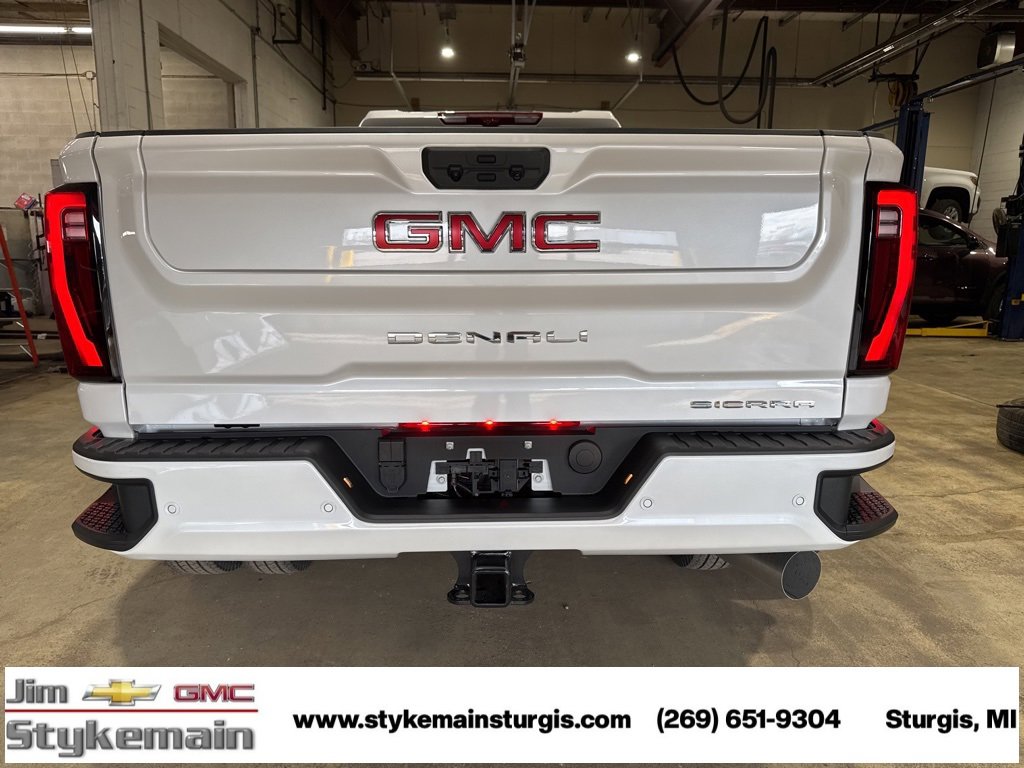 New 2025 GMC Sierra 3500 Denali w/ Denali Reserve Package image 6