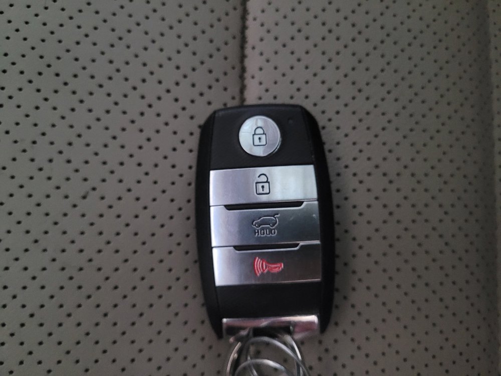 Used 2020 Kia Sorento EX image 32