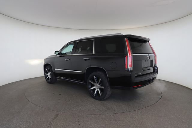 Used 2015 Cadillac Escalade Premium image 11