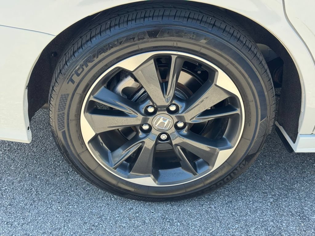 Used 2024 Honda Odyssey Elite image 9