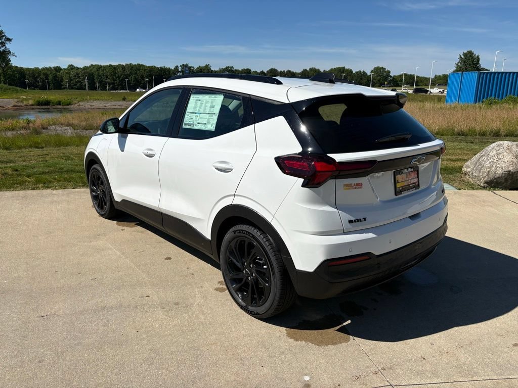 New 2027 Chevrolet Bolt RS FWD image 7
