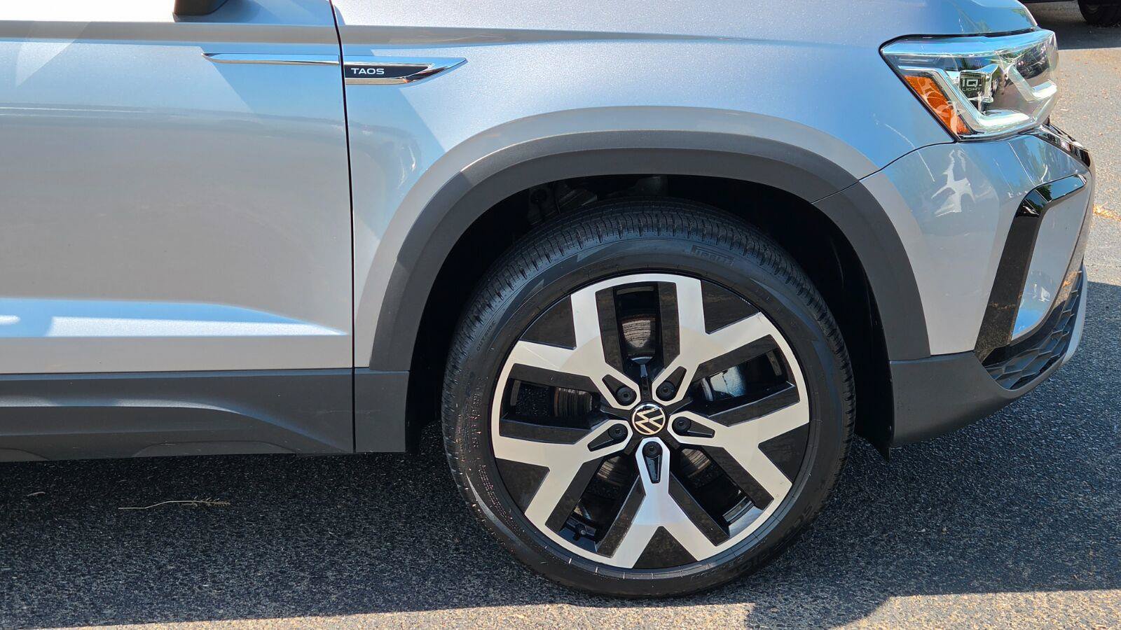 Certified 2023 Volkswagen Taos SEL AWD/4WD image 16